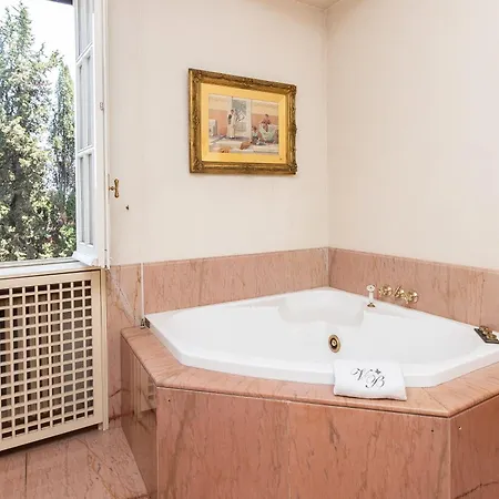 Apartment La Gallese By In Rom