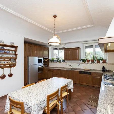 La Gallese By In Apartment